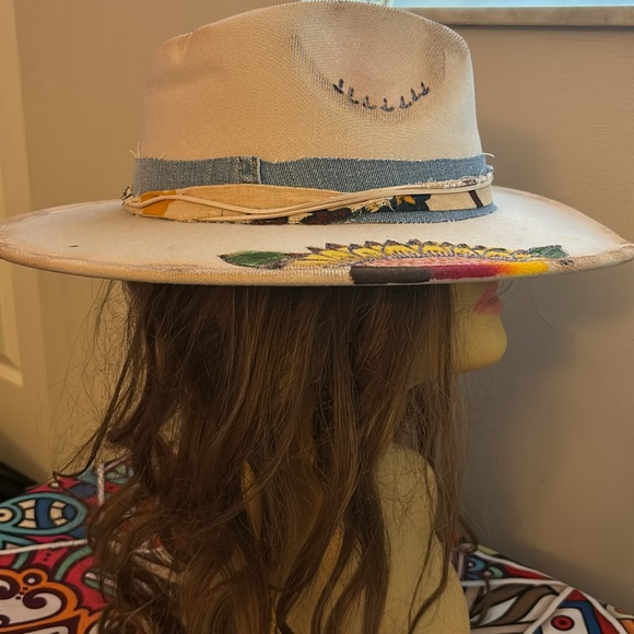 Festive  Sunflower Rancher Hat - Picture 5 of 10